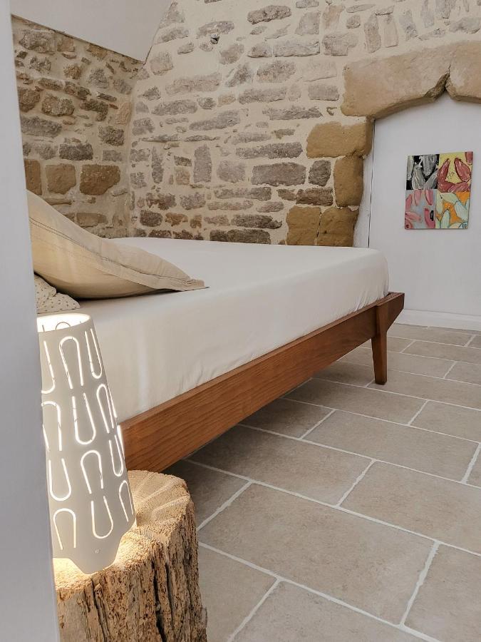 Studio Spacieux De Caractere Montaren-et-Saint-Médiers Екстериор снимка