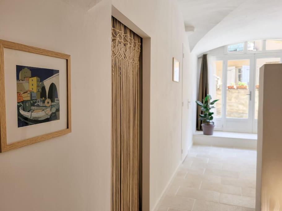 Studio Spacieux De Caractere Montaren-et-Saint-Médiers Екстериор снимка
